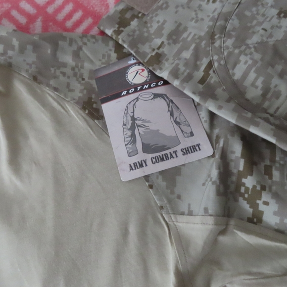 Rothco Men's Army Combat Shirt Size M Fire Retardant digital Camo Pattern NEW - Picture 3 of 6